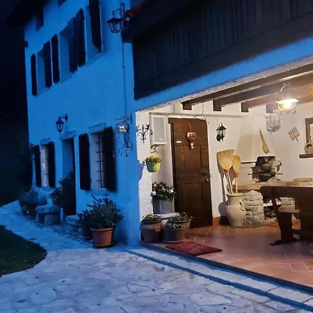 بيت للعطل La Stazion Paderno (Belluno)