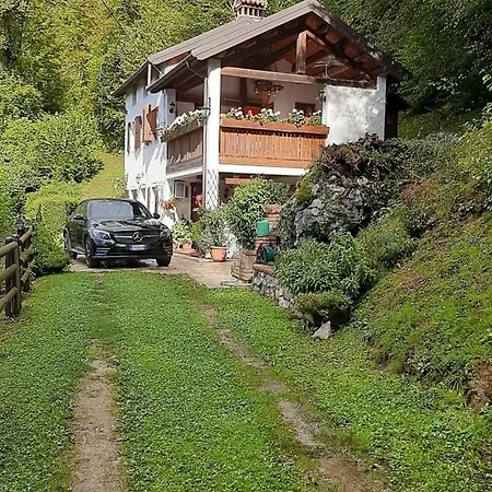 La Stazion بيت للعطل Paderno (Belluno)